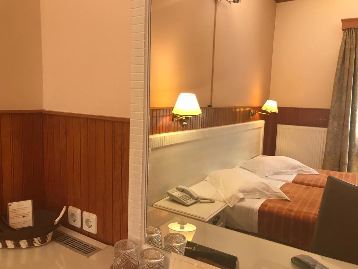 Hotel Olympic Metsovo Esterno foto